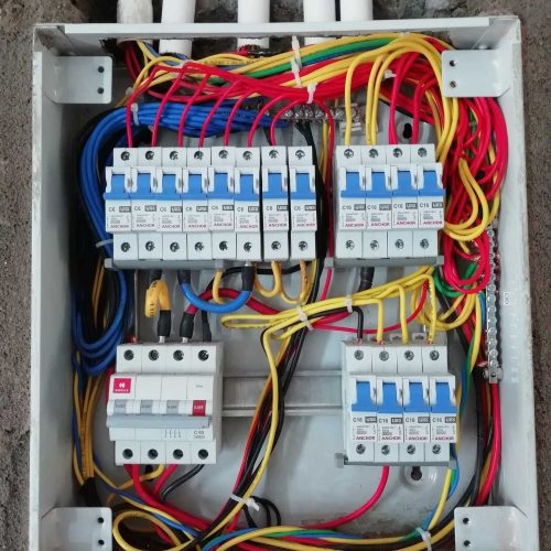 electric-residential-wiring-fitting-service